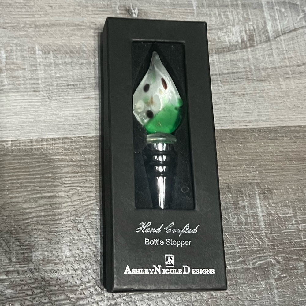 Ashley Nicole Designs, handcrafted bottle stopper